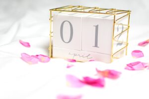 gold and white wooden box with number 10